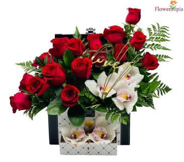 Treasure of my heart  Choose your color of Roses Chest Box in Miami, FL | FLOWERTOPIA