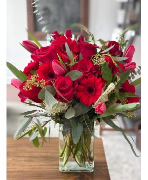 Romance in red bouquet 