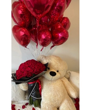 Romantic and in love Bouquet + Teddy Bear + Balloons