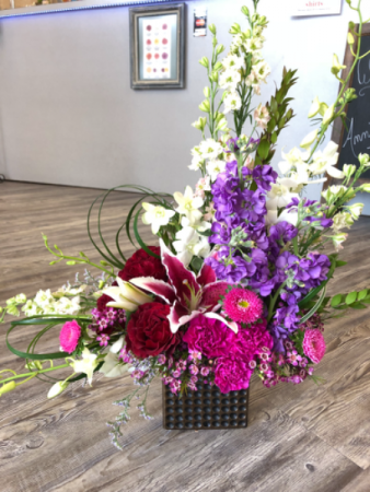 Romantic Beauty Cube Arrangement