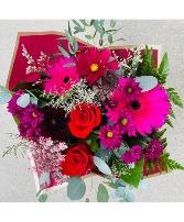 Romantic Garden Handtie Hand-tied Bouquet