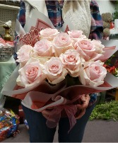 Romantic standing wrap dozen 1 doz roses