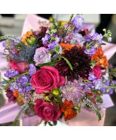 Romantic times European hand tight bouquet 