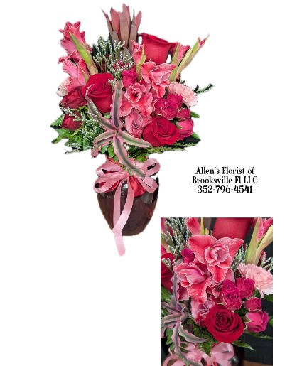 Romantic Treasures  Fresh cut flowers 