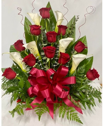 Red Roses and callas 