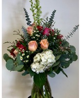 Rose and hydrangea Floral Arrangement