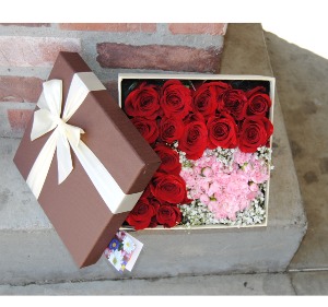 Rose Box Roses