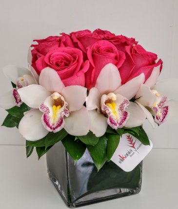 Rose Cymbidium Gift V21-814 Flower Arrangement in San Juan, PR | ELIKONIA FLOWERS