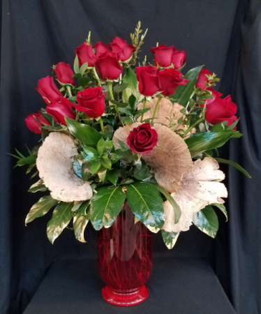  Classic  Elegant 18 Red Rose Vase Arrangement
