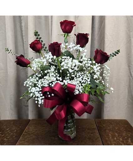 ROSE ROMANCE Red Roses Arrangement