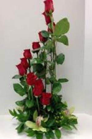 Rose Tower Dozen Roses tower designed in low container