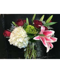 Rose,Lily and Hydrangea Mix Arrangement 