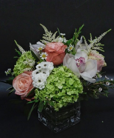 Roses and Hydrangeas in Cubed Glass  in Brooklyn, NY | BLOSSOM FLOWER SHOP