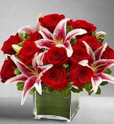 Roses and Lily Cube Lastest Style and Fashion Trendy Arrangement
