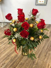 Roses and Rochers Vase 
