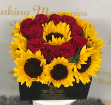 Roses and Sunflowers 30x30 Box Box of Roses and Sunflowers
