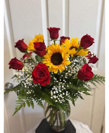 Roses  and Sunflowers  Vase arrangement
