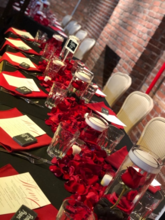 indre boble dokumentarfilm Roses Are Red Table Decorations Wedding Flowers in Croton On Hudson, NY -  Cooke's Little Shoppe Of Flowers