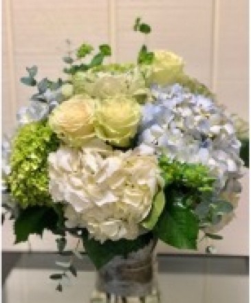Roses & Hydrangeas  Clear Gathering Vase in Braintree, MA | Braintree Flower Shop