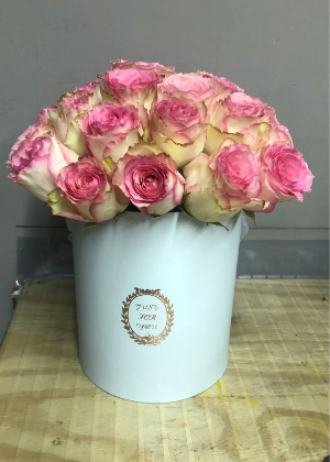 Roses - Just for you Luxury boxed rose arrangement
