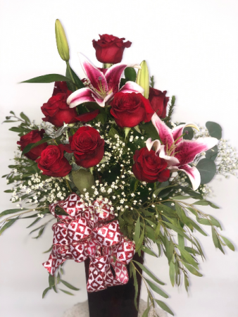 ROSES & LILIES... LOCAL DELIVERY