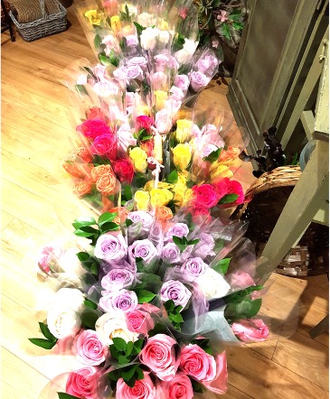 INDIVIDUALLY WRAPPED ROSES FOR SPECIAL EVENTS. $10.- EACH in Halifax, NS | Twisted Willow