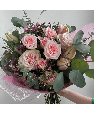 Roses & Lilies Bouquet - Pinks & Whites 