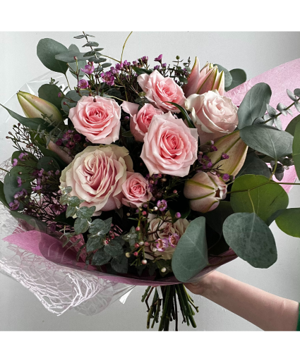 Roses & Lilies Bouquet - Pinks & Whites 