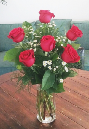 Rosey Romance Red Rose Bouquet in Bluffton, SC | BERKELEY FLOWERS & GIFTS Rosey Romance Red Rose Bouquet in Bluffton, SC | BERKELEY FLOWERS & GIFTS