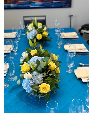 Rosh Hashanah with Yellow roses centerpiece 