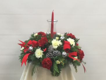 Round Centerpiece with Globe