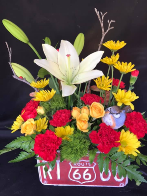 Route 66 In Full Bloom Planter in Longview, WA | Banda's Bouquets Route 66 In Full Bloom Planter in Longview, WA | Banda's Bouquets