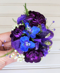 ROYAL PARTY Corsage