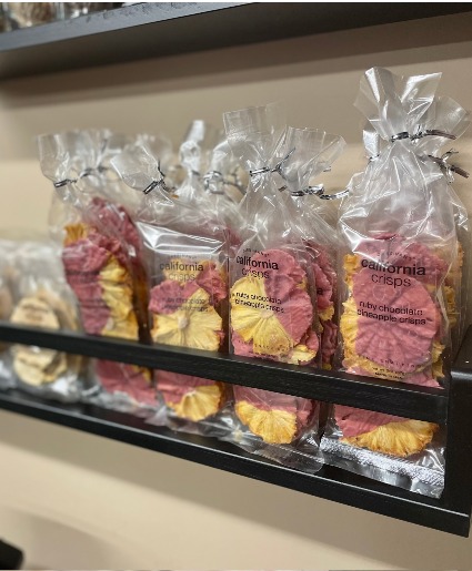 Ruby White Chocolate Dried Pineapple