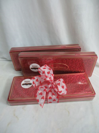 Russell Stovers Tin Valentines Chocolates Russell Stover Metal Tin w/assorted Chocolates