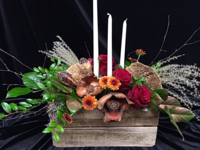 Rustic Holiday Centerpiece 