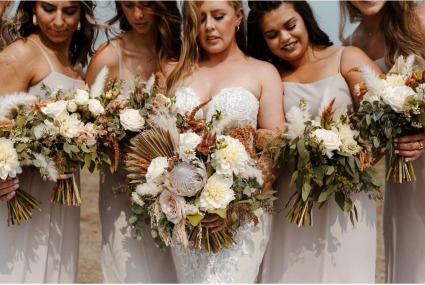 Rustic Tones Elegant Style Handheld Bouquets