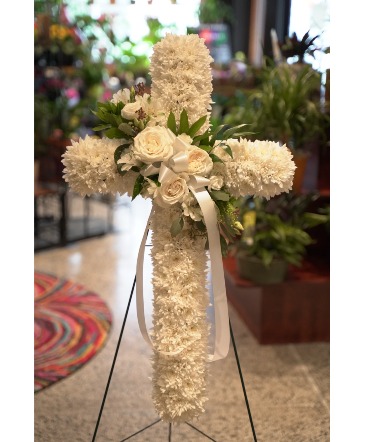 Sacred Moments Floral Cross in South Milwaukee, WI | PARKWAY FLORAL INC.