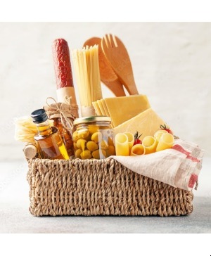 SALAMI & PASTA GIFT BASKET  