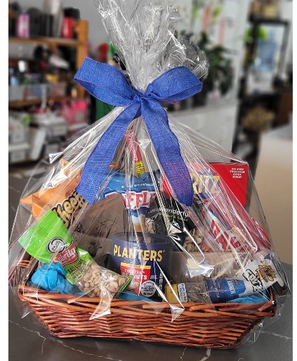 Salty snacks basket Any occasion