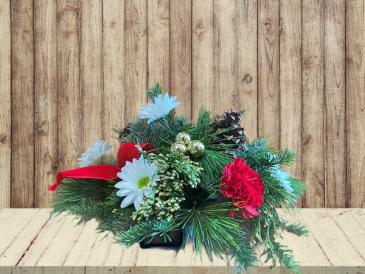 Santa Centerpiece  in Yankton, SD | Pied Piper Flowers & Gifts