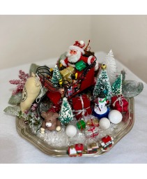 Santa Sleigh Scene Keepsake Holiday Gift