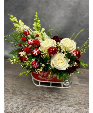 Santa's Sleigh Arrangement