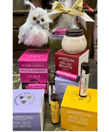 Savannah Bee Company Gift Set in Northport, NY | Hengstenberg's Florist