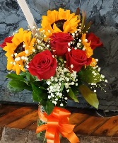 Say it with SUNFLOWERS-N-ROSES by ROSE PETALS FLO Glass vase, fresh Flowers