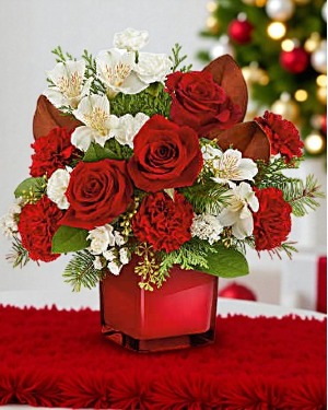 Scarlet Splendor Bouquet Christmas