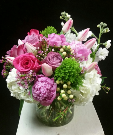 Scrumptious Cylinder vase. in Teaneck, NJ | ENCKE FLOWERS Scrumptious Cylinder vase. in Teaneck, NJ | ENCKE FLOWERS