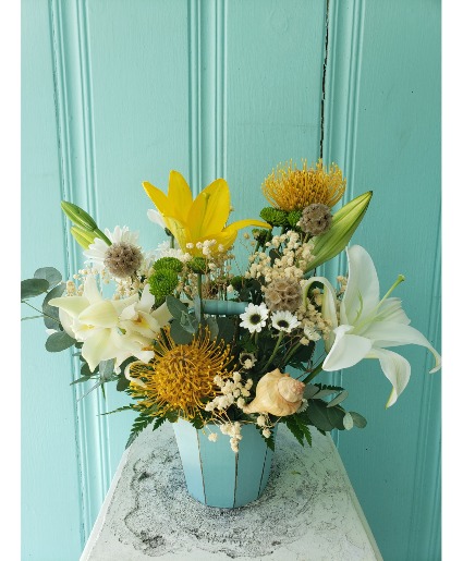 SEASIDE COLLECTION TROPICAL FLOWER ARRANGEMENT
