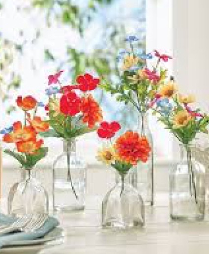 Seasonal Buds Vase Arrangements 