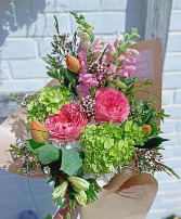 Seasonal Wrapped Bouquet Designer's Choice